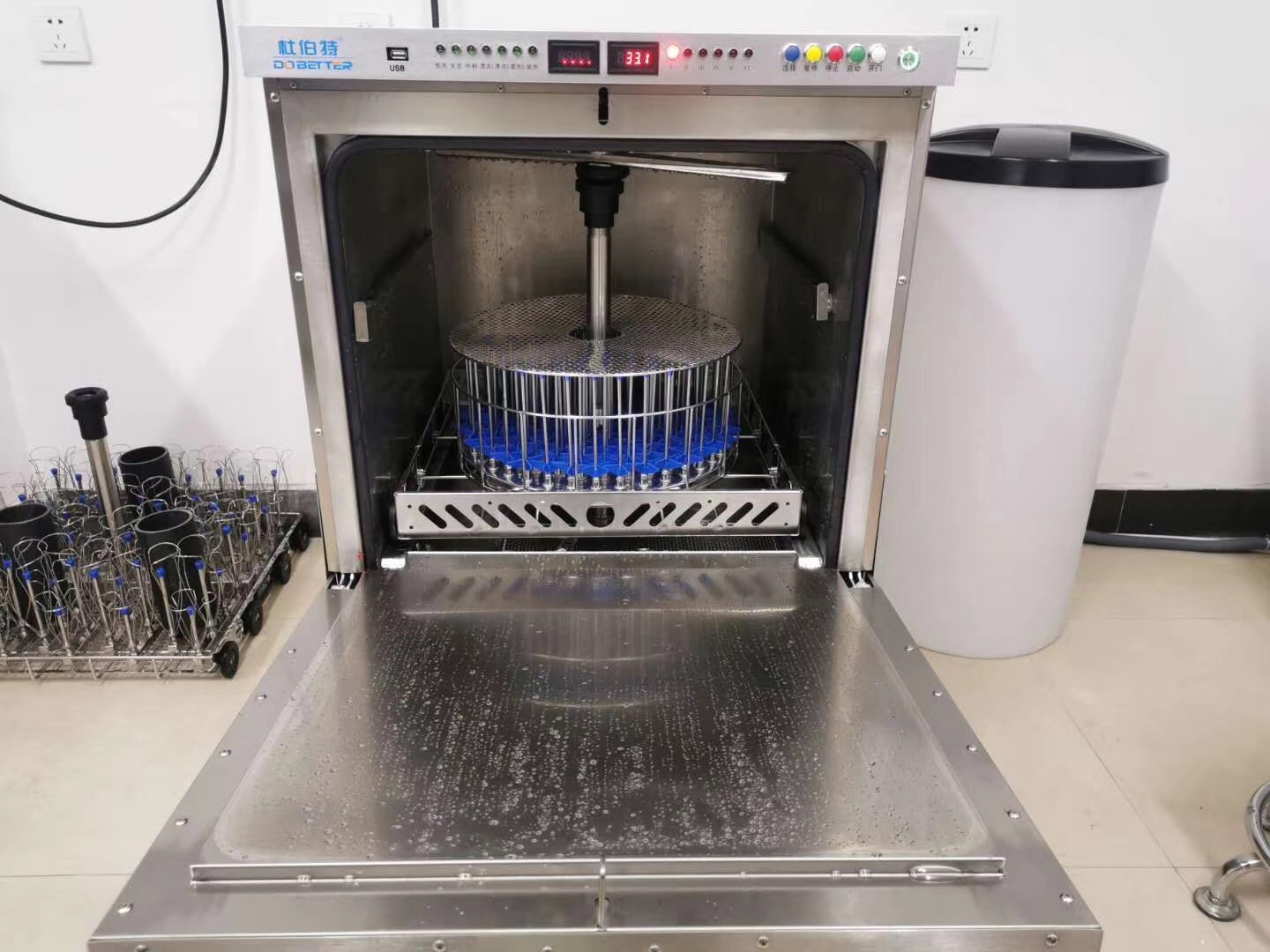 實驗室瓶子臟又多？杜伯特全自動洗瓶機為您的器皿清洗保駕護航