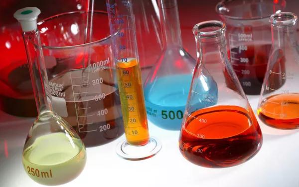 杜伯特精耕洗瓶機(jī)市場(chǎng)