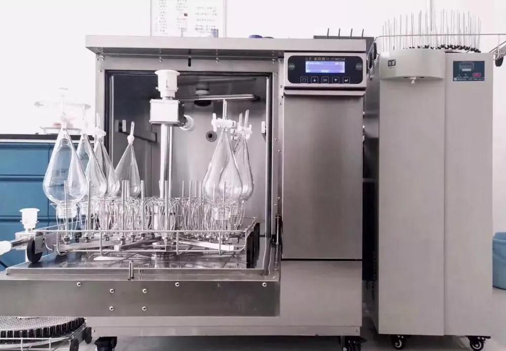 天冷還刷什么瓶子？都用洗瓶機！